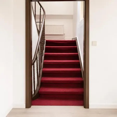 Historisches Haus Am Fusse Der Festung Ehrenbreitstein Am Schoenen Rhein * Koblencja
