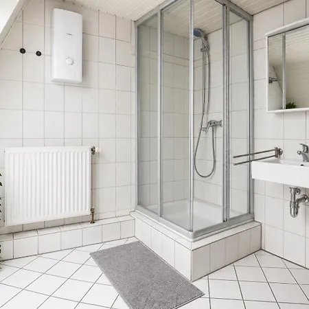 Historisches Haus Am Fusse Der Festung Ehrenbreitstein Am Schoenen Rhein منزل للإقامة